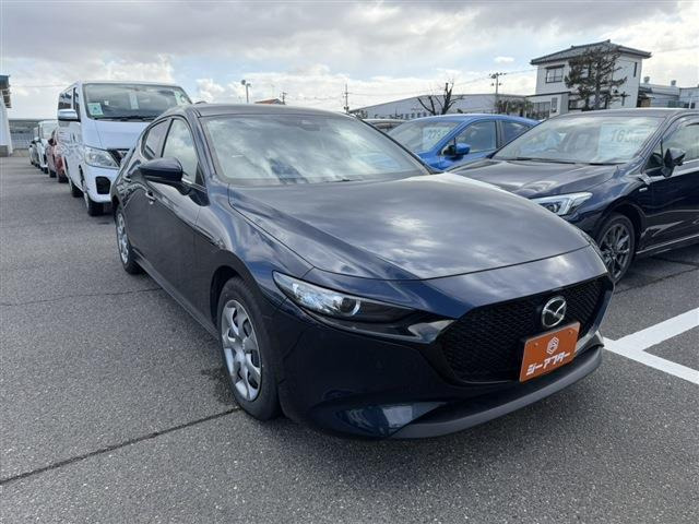 MAZDA3ファストバック 1.5 15C 4WD 禁煙車 純正8.8インチナビ バックカメラ