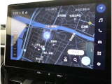 純正ナビを装備。タッチパネル式で使いやすく、お出かけもラクラクです。