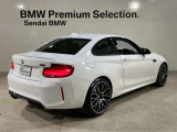 FR(後輪駆動)コンセプト:BMWがこだわり続ける優れた俊敏性やコントロール性を実現する駆動コンセプトです。加速時にはパワーを後輪で路面に伝え、ブレーキング時は前輪でダイレクトな操作を実現します。