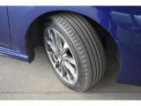 タイヤサイズは205/50R17です