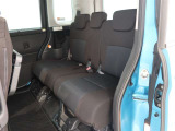 ゆとりある広々とした車内空間は、ドライブを始め買い物やレジャーなど、幅広く活躍します。一人でもみんなとでもお出かけを楽しみましょう!
