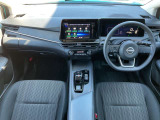 運転席周りの装備がご覧いただけます。展示場では実際にシートに座って確認していただけます。