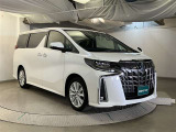 【外装を一周】&rarr;【内装シート】&rarr;【ナビ等電装品関係】&rarr;【安全機能等操作スイッチ】と画像でご紹介させていただきます。