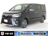 厳選されたトヨタ認定中古車のヴォクシーです。衝突被害軽減ブレーキや車線逸脱警報装置・オートハイビームなどを搭載したサポカーであなたの安全をサポートします。