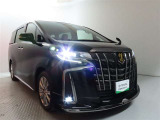 高輝度で点灯速度が速く、しかも消費電力の少ないLEDヘッドライトが装備されています!LEDの明るい光が走行中の視界の確保をサポートして、夜のドライブがより楽しく安全に運転できます♪