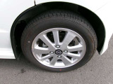 14インチのアルミホイール♪ ドライブも楽しくなります