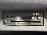 【ETC】高速道路の料金所をストレスなく通過!話題のスポットやサービスエリアに多い「スマートIC」利用時は必須のアイテムです。当店でセットアップを実施、ご納車当日からすぐにご利用いただけます!