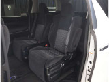 ゆとりある広々とした車内空間は、ドライブを始め買い物やレジャーなど、幅広く活躍します。一人でもみんなとでもお出かけを楽しみましょう!