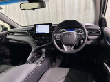 運転席まわりです。 各操作スイッチは使いやすい位置に配置されてます。