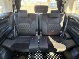 3列目シートはもちろん状態良好☆大人でもゆったりと座って頂けますので、大人数でのお出かけもラクラクです♪ご家族で、気の知れた仲間で、ドライブに行くのが楽しみですね♪