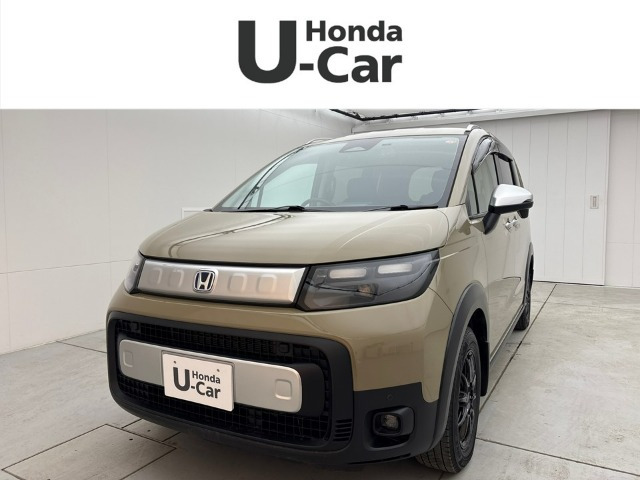 フリード 1.5 e:HEV クロスター 4WD 