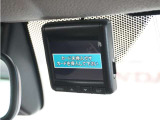 ◆ドライブレコーダー◆映像・音声などを記録する自動車用の装置です。 もしもの事故の際の記録はもちろん、旅行の際の思い出としてドライブの映像を楽しむことができます。