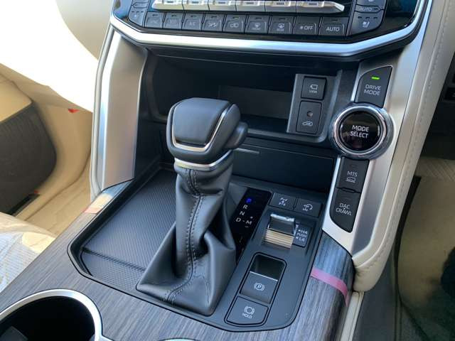 トヨタ ランドクルーザー300 3.3 ZX ディーゼル 4WD の中古車詳細 トヨタ ランドクルーザー300 3.3 ZX ディーゼル 4WD の中古車詳細