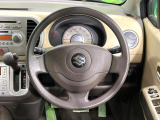 ステアリングも使用感が少なく、きれいな状態となっております♪