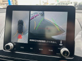 【マルチアラウンドモニター】専用のカメラにより、上から見下ろしたような視点で360度クルマの周囲を確認することができます☆死角部分も確認しやすく、狭い場所での切り返しや駐車もスムーズに行えます。