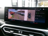 高画質の全周囲カメラが付いております。コーナーセンサーと併せてご利用いただくと駐車も楽々