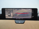 360&deg;ビューモニターを搭載しています。パーキングセンサーと合せてお使いいただくことで、安全、安心にお車の取り回しを行っていただけます。