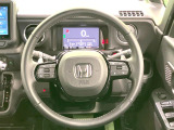 【純正革巻きステアリング】上質な革を使用することで、手にしっかり馴染みとても運転しやすいハンドルです♪