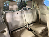 3列目シートはもちろん状態良好☆大人でもゆったりと座って頂けますので、大人数でのお出かけもラクラクです♪ご家族で、気の知れた仲間で、ドライブに行くのが楽しみですね♪