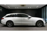 修理からメンテナンスまで、新車登録日から3年間無料トータルサポートするメルセデスケアを継承してご納車メルセデス・ベンツの価値と信頼性をさらに高め、オーナーの皆さまへより大きな安心を提供します。