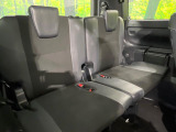 3列目シートはもちろん状態良好☆大人でもゆったりと座って頂けますので、大人数でのお出かけもラクラクです♪ご家族で、気の知れた仲間で、ドライブに行くのが楽しみですね♪