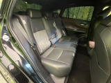 後部座席も気になるようなキズ・汚れやへたり等、大きなダメージはなく、良好な状態です。
