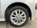 アルミホイール装着しております。