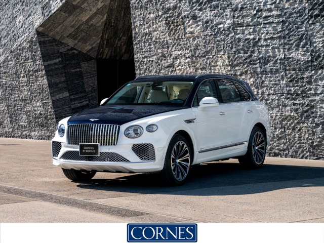 ベンテイガ アズール 4WD 