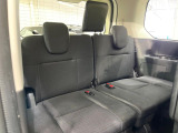 3列目シートはもちろん状態良好☆大人でもゆったりと座って頂けますので、大人数でのお出かけもラクラクです♪ご家族で、気の知れた仲間で、ドライブに行くのが楽しみですね♪
