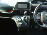 運転席・助手席の俯瞰視点です!乗った際のイメージが湧きますね!