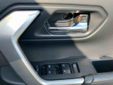 安全・安心な走行のために、納車前にダイハツのクルマを知り尽くしたエキスパートが基本性能に関わる機能や状態を徹底的に点検。消耗部品の交換など法定12ヶ月点検相当の点検・整備を実施しております