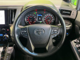 ステアリングも使用感が少なく、きれいな状態となっております♪
