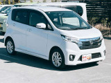 お客様のご予算帯に合わせたお車を常時100台以上取り揃えています!当社のスタッフがお客様のお車選びをしっかりサポートしご提案させていただきます!