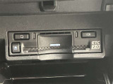 高速道路で便利な【ETC2.0】を装備しています。光ビーコン搭載で渋滞情報などナビゲーションと連動することで機能も充実いたします。他、観光施設に立ち寄るための高速料金割引サービス等もございます。