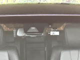 【トヨタセーフティセンス】走行中に前方の車両等を認識し、衝突しそうな時は警報とブレーキで衝突回避と被害軽減をアシスト。より安全にドライブをお楽しみいただけます。