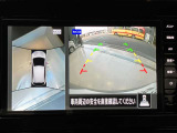 前後左右4つのカメラで、上から見たような映像をお届け、駐車時も安心、アラウンドビューモニター付(肉眼では確認し辛い左前の映像に切り替えることも可能です)。