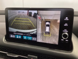全方位モニターがついています! 車の周囲を360&deg;安全確認できるので、普段の駐車はもちろんの事、縦列駐車や幅寄せの際にも活躍してくれますよ。