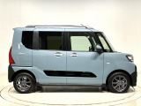 ドアは約90度に開くので荷物も積み込みやすく、乗り降りもしやすい♪ アウトドアで楽しく快適に過ごせる工夫がいっぱいです♪♪