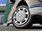 【純正ホイールキャップ】純正ホイールキャップで足回りもかっこよく決まってます♪