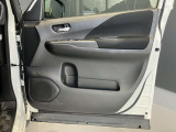 運転席ドアの内張☆パワーウィンドウです♪