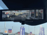 スマートルームミラーもついているので、トランクに荷物を多く積んでいても安心!