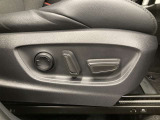 パワーシート搭載。微妙な調整が手軽にでき、ピッタリのポジションで運転することが可能です。