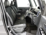 見通しのよいすっきりとした視界で、誰でも運転しやすいです。運転のしやすさは疲れにくさにも繋がりますよ♪