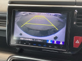 バックも安心のバックカメラ付いています。バックカメラがあると、いつでも安全にバックできますね。死角も減ります。