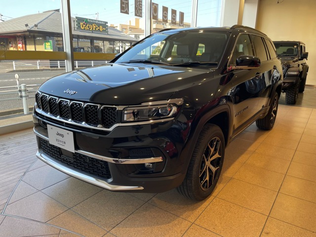 コマンダー 2.0 リミテッド ディーゼル 4WD 