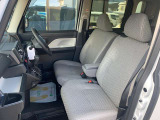 運転席・助手席シート廻りは使用感も少なく、良好な状態となっています。丁寧に使われていたことがよくわかりますね。
