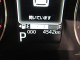 たとえばダイハツのお店にある、たくさんのスマアシ搭載車は、正常に作動する事をしっかり確認します。