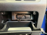 ETC車載器付きです♪高速道路をスイスイと通過!で、キャシュレス!クルマは料金所をノンストップで通過することができます☆