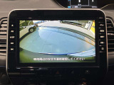 バックカメラ付きで、車両周辺の安全確認も一目できます!小さなお子様や障害物も確認できるので、運転のしやすさだけでなく事故防止にも役立ち安心して駐車出来ます♪