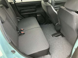 ゆとりある広々とした車内空間は、ドライブを始め買い物やレジャーなど、幅広く活躍します。一人でもみんなとでもお出かけを楽しみましょう!